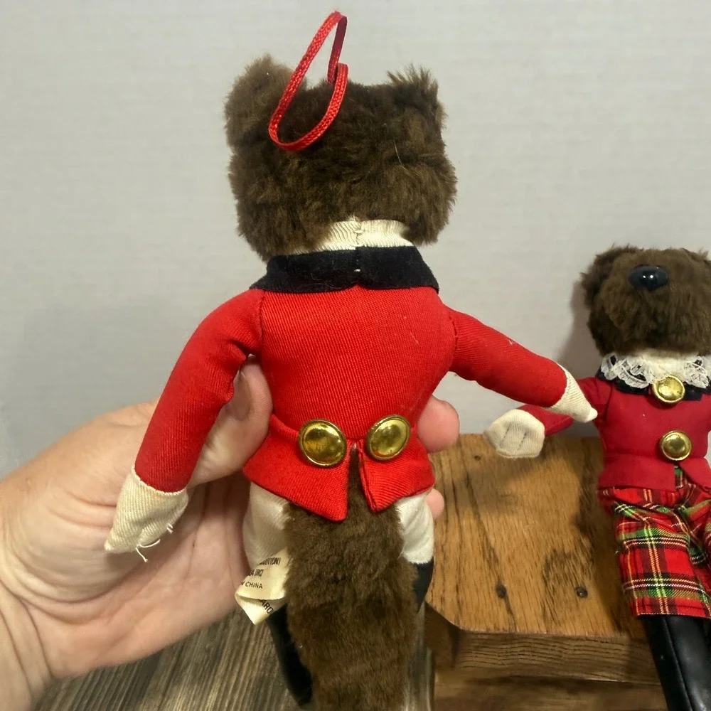 VTG  Fox Hunt Plush Ornaments Pair Red Coat Equestrian Plaid Set of 2 Hanfords